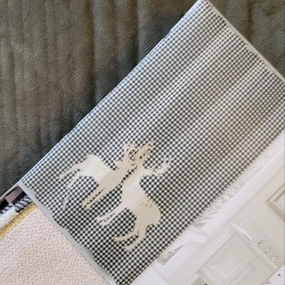 NWT Holiday Shower Curtain - Picture 2 of 5